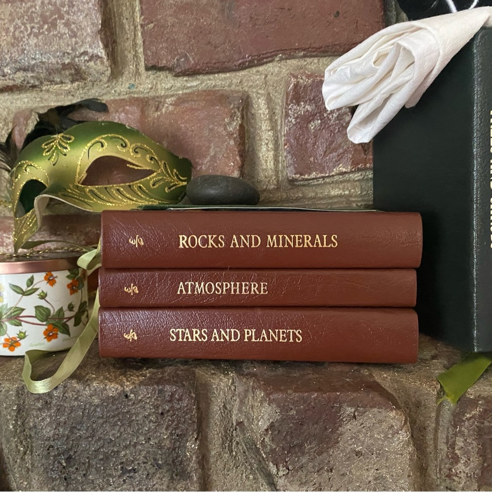 3 leather bond books never used of Atmosphere, rocks & minerals Stars & Planets